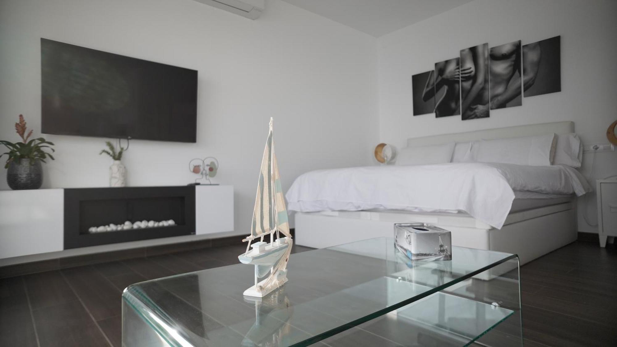 Villa Anyway Conil Un Lujo Frente Al Mar 科尼尔-德拉弗龙特拉 外观 照片